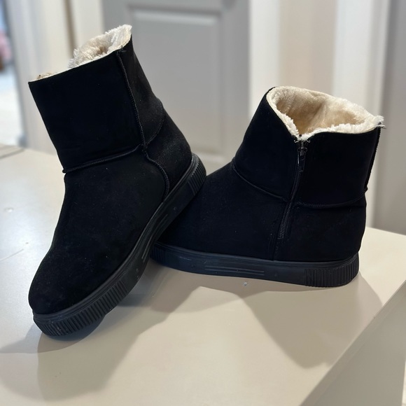 Women’s Fur lined ankle boots size 9 - Picture 6 of 7